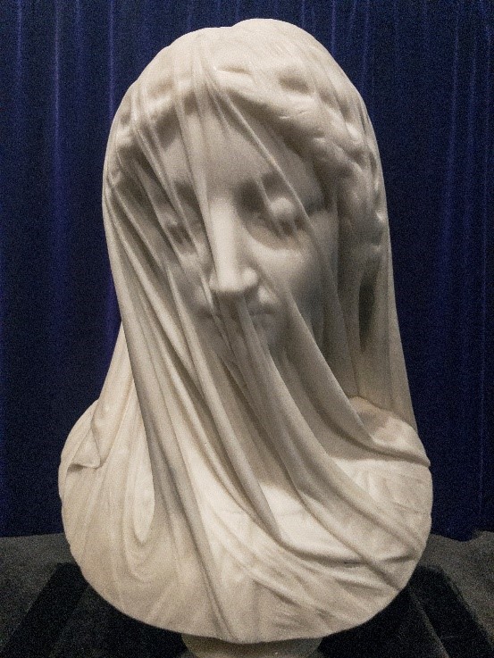 The veiled virgin, (Photo by Shhewitt - Own work, CC BY-SA 4.0, https://commons.wikimedia.org/w/index.php?curid=66749937). 